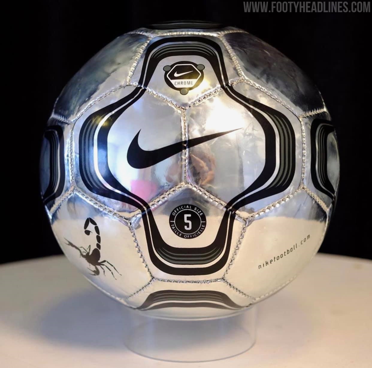 Nike shop scorpion ball